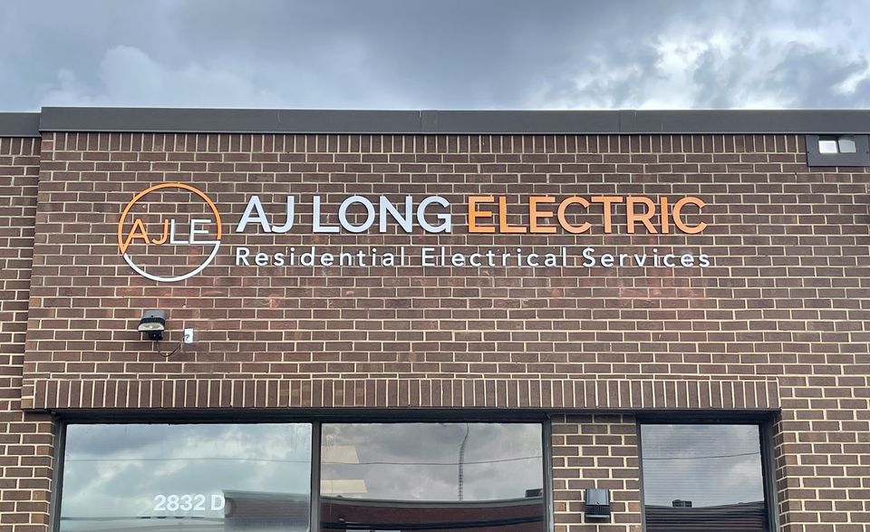 Recessed and custom lighting Fairfax VA - AJ Long Electric expert installation of LED recessed lighting track lighting and pendant fixtures for Fairfax homes creating energy-efficient lighting designs